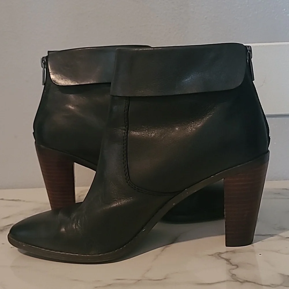 Lucky Brand Nycott Black Leather Heeled Back Zip Ankle Boots Booties 10 Casual